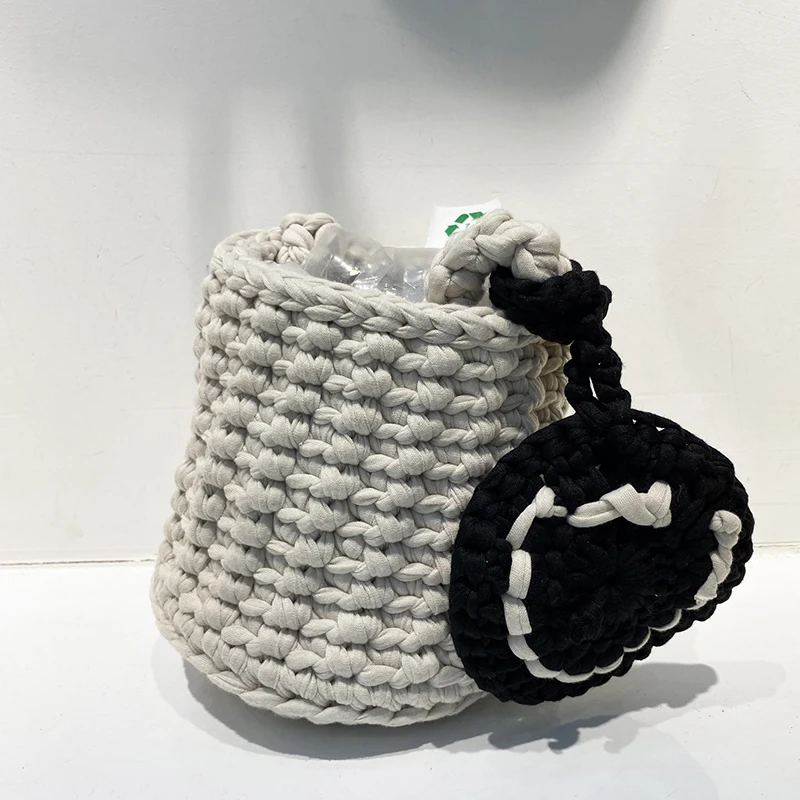 thumbnail image 1 of Mini bolsos tipo cubo de playa para mujer, diseñador de lujo, novedad de 2023, en tela de algodón, tejido manual, bolso interior, cierre con cordón para el hombro, 1 of 5
