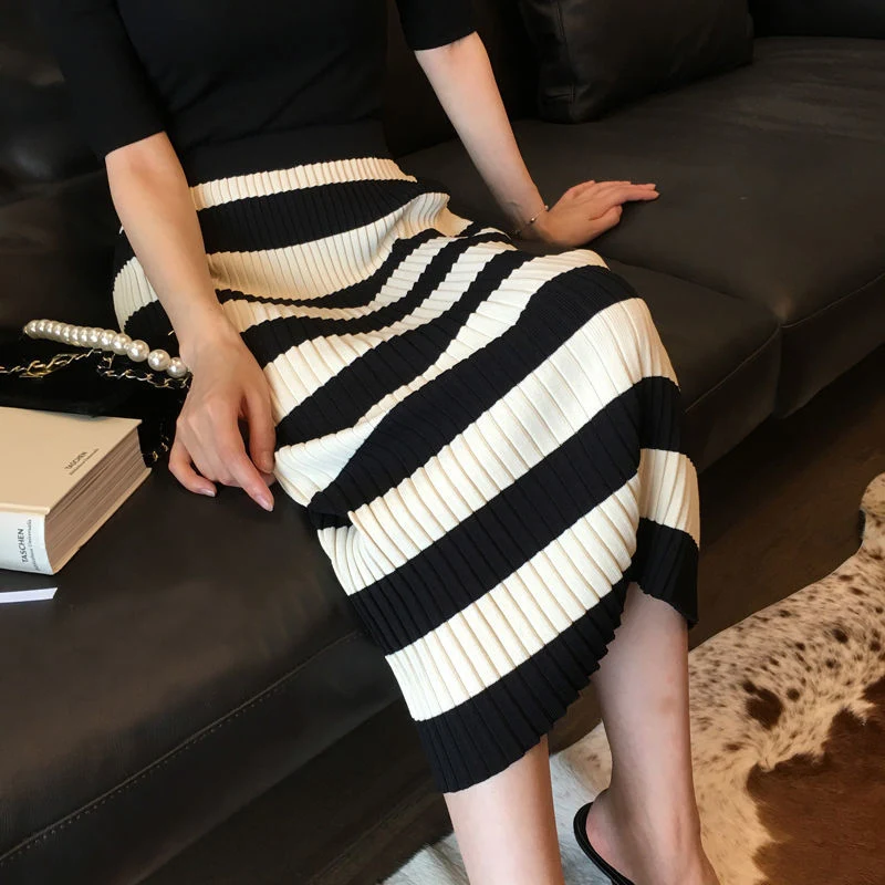2022 Spring Autumn Fashion Elegant Striped Pleated Knitted Skirt for Women Office Lady High Waist Bodycon Street Midi Skirt Jupe