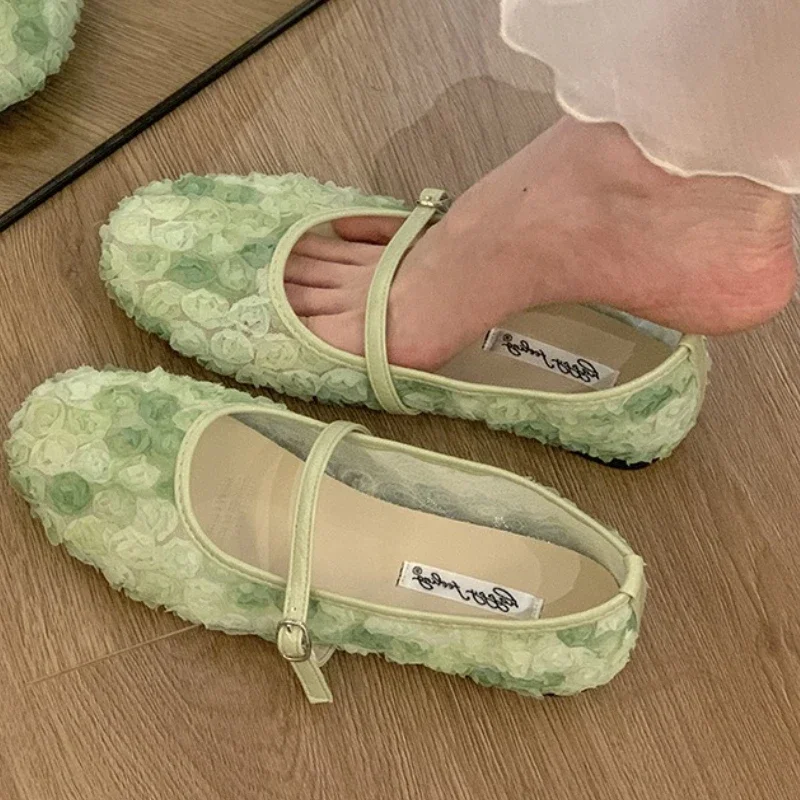 패션 통기성 꽃 플랫 신발 여성 컴포트 얕은 메쉬 발레 플랫 여성 버클 스퀘어 발가락 메리 제인 신발 여성
