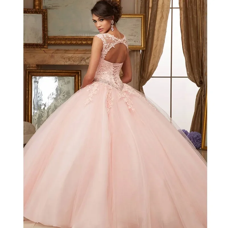 

Rosa Puffy barato Quinceañera vestidos 2020 vestido de baile mangas tul encaje cuentas cristales dulce 16 vestidos