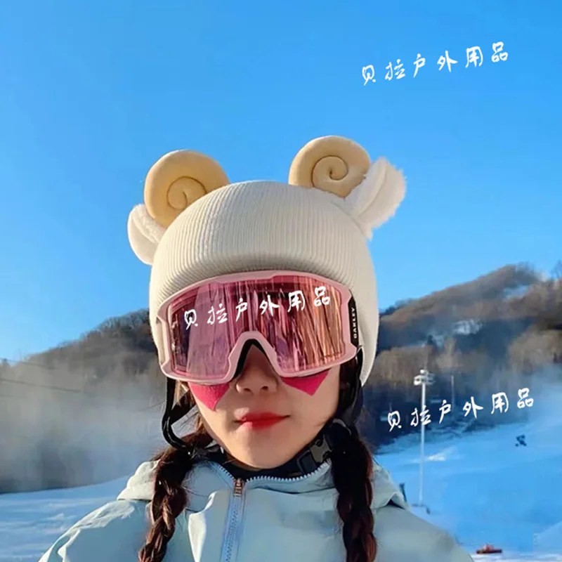 Ski Helmet Cover for Women Men Skiing Helmet Covers Decor Snowboard Washable Outdoor Sports Cute Knitted Helmets Accessories 2