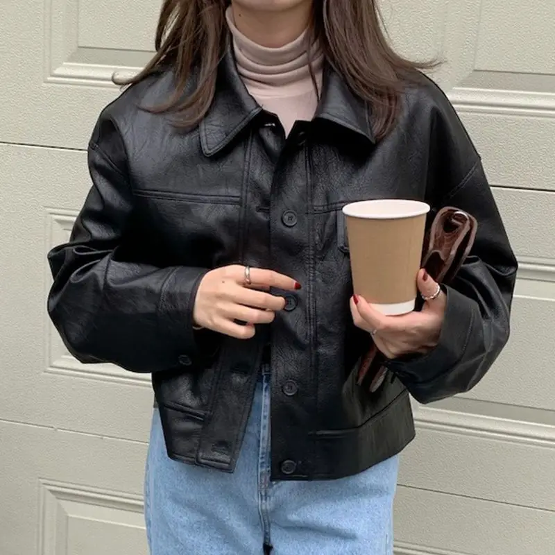 Рисунок 2 - Куртка женская кожаная с отложным воротником