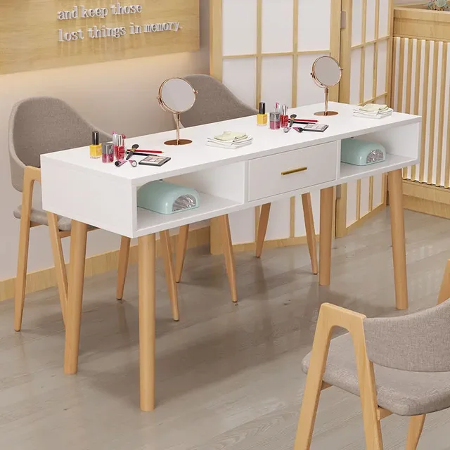 전문 네일 아티스트를 위한 최고 퀄리티 네일 테이블