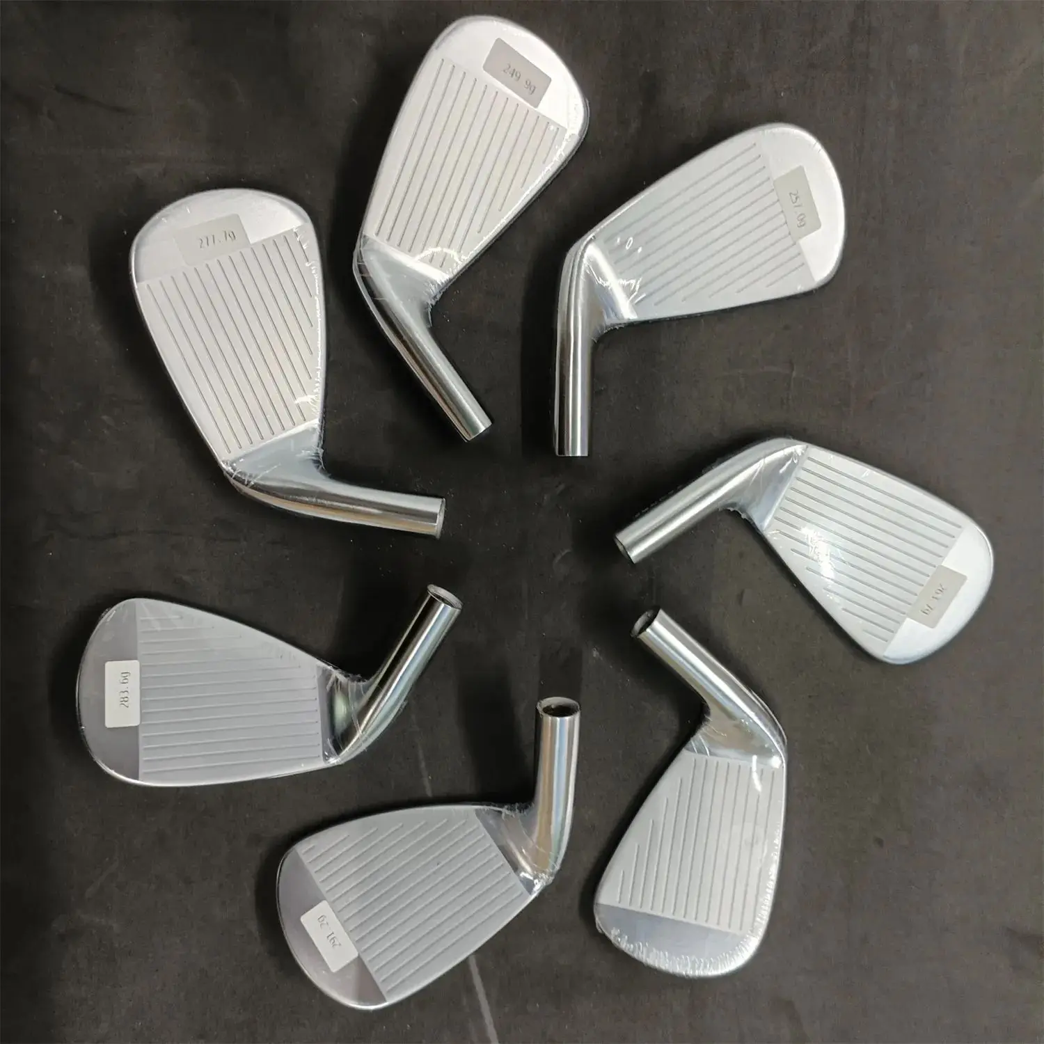 

Fourteen FOURTEEN RMB Forged Irons Set Carbon Steel Heads #4-#P (7pcs ) Golf Clubs, Ferrules and Grips Are Optional