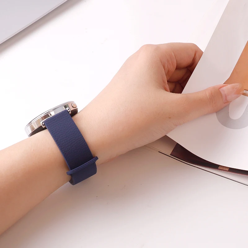Magnetic Silicone Band - Versatile Fitness Smartwatch Strap