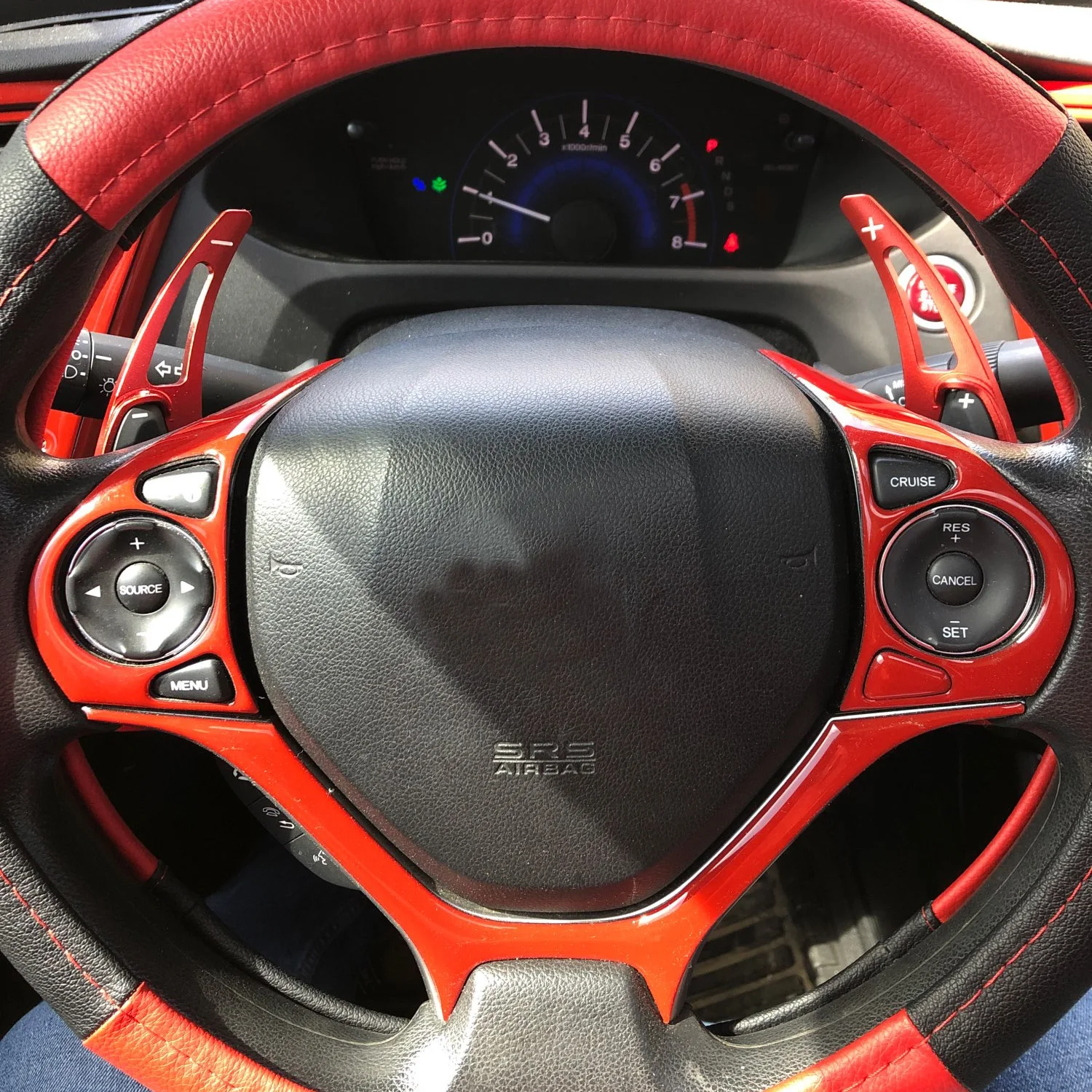 Рисунок 2 - Весло переключения рулевого колеса