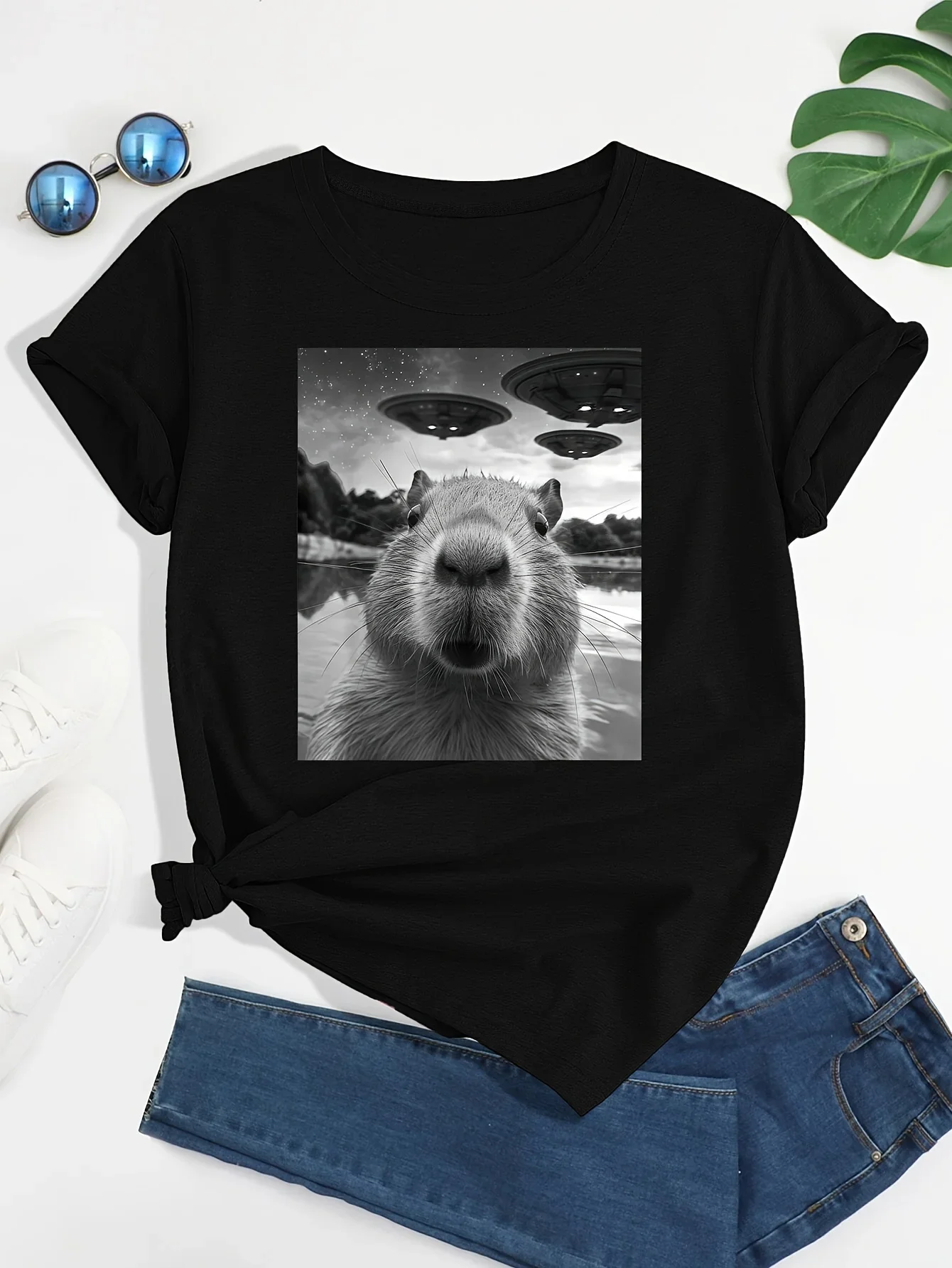 

Capybara Print o Neck T-shirt Casual Short Sleeved Spring/Summer Women's Fashion Trend Street Wear y2k Clothing Top