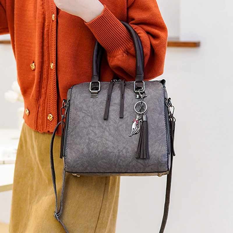 New Retro Women's Tassel Design Handbag Simple and Casual Tote Bag Large Capactiy Ladies Sling Shoulder Crossbody Bag