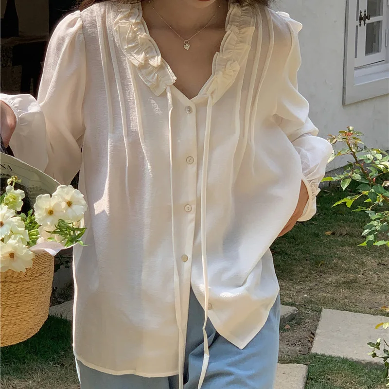 

Шикарная женская блузка с длинным рукавом в Корейском стиле, новые хлопковые женские рубашки с пышными рукавами и V-образным вырезом, женская одежда на пуговицах, 25849