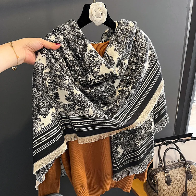 128*130cm Autumn Winter New Luxury Design Square Scarf Women Outdoor Keep Warm Thick Designer Soft Imitated Cashmere Scarf Lady