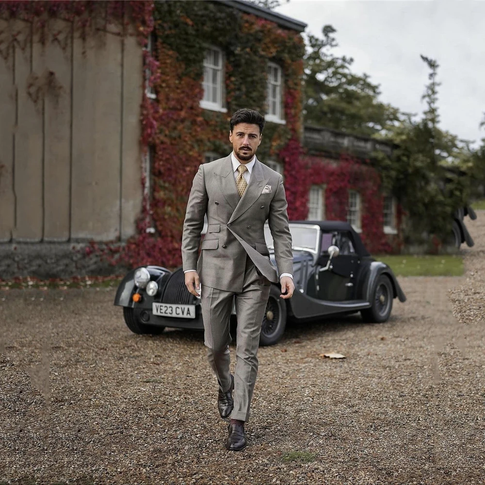 

Handsome Grey Double Breasted Suits For Mens Gentleman Business Blazer Wedding Groom Tuxedo 2 Piece Jacket Pants Terno Masculino