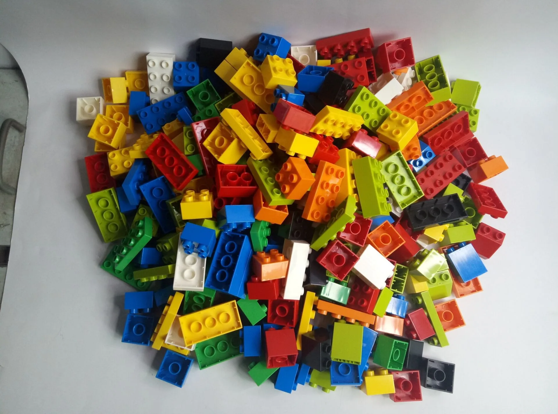 Exciting 2-Player Family Travel Puzzle Game
