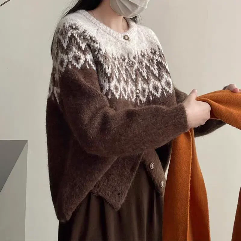 Autumn Women's New Warm Knitted Round Neck Elegant Loose Sweater Fashionable Elegant Casual Women's Long-sleeved Cardigan Top