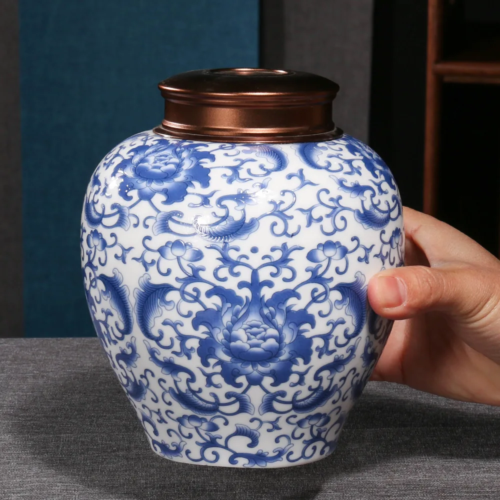 

Modern Blue Flower Rattan Man Porcelain Jar Moisture-Proof Sealed Tea Pot Ceramic Coffee Candy Box Art Deco Jar Craft Home Decor