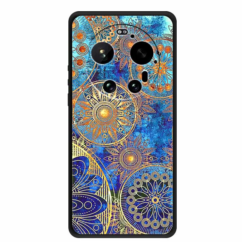 Luxury Soft Silicone Protective Cover with Sci-Fi Style