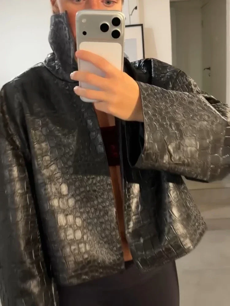 Veste décontractée en similicuir imprimé pour femme, col montant, manches longues, style streetwear, collection automne-hiver 2026, coupe courte