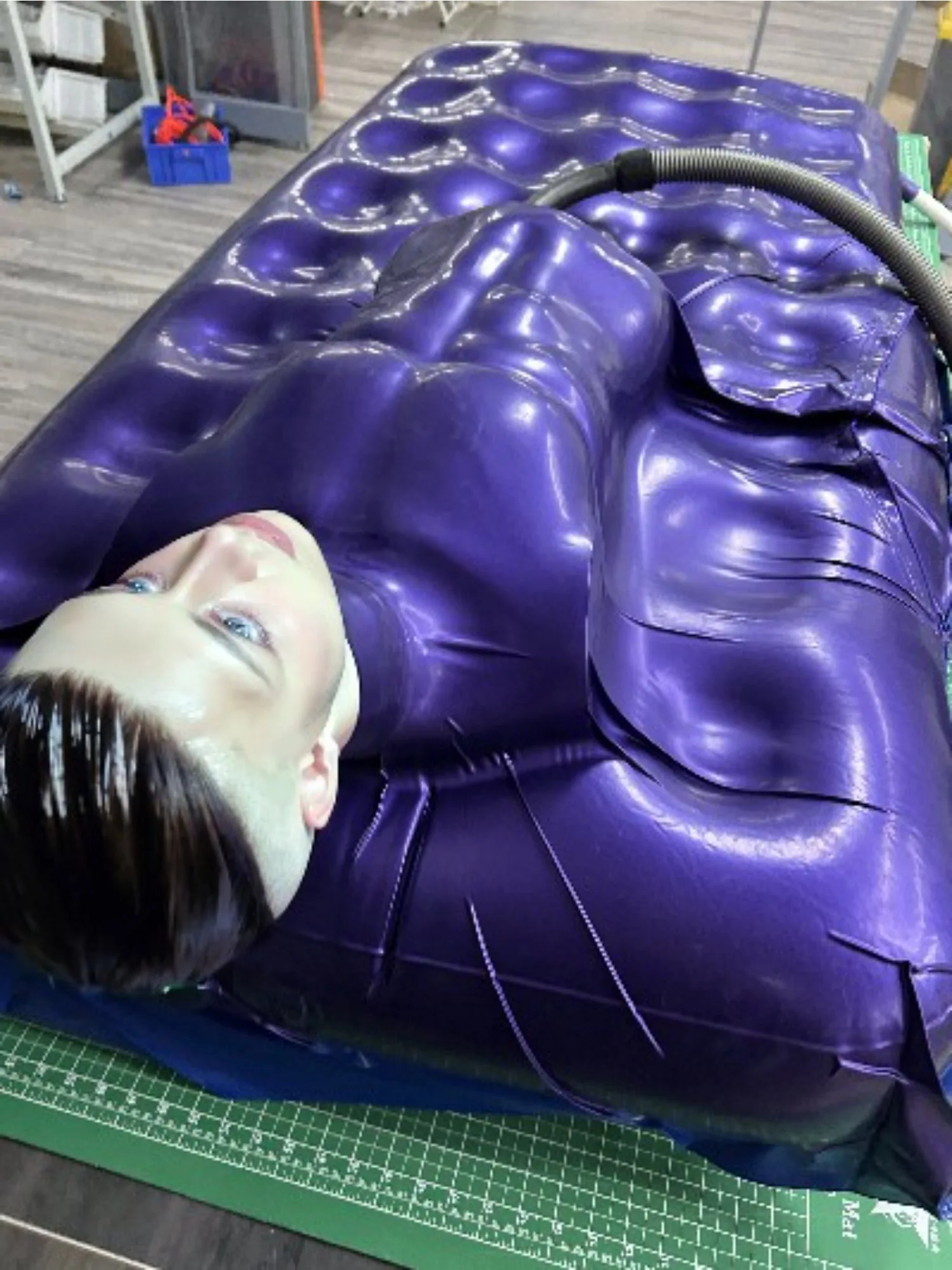 Customized Latex Sleepbag Catsuit Handmade inflatable bag Rubber Jumpsuit Gloves Bodysuit for Men cosplay