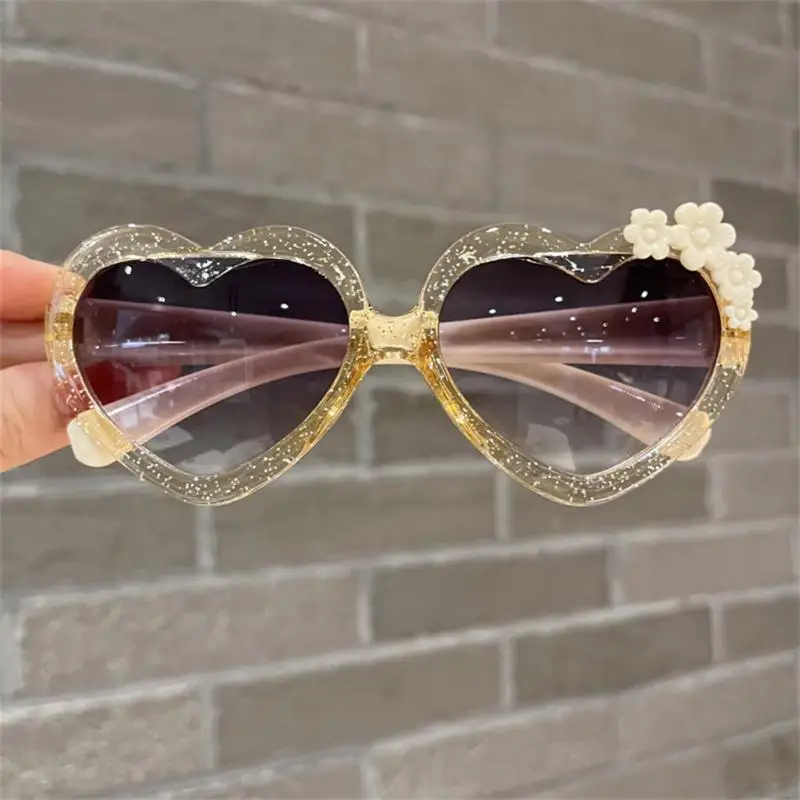 Fashion Heart-Shape Sunglasses for Girls Boys Cute Cartoon Flower Sun Glasses Outdoor Sun Protection Children Lovely Glasses