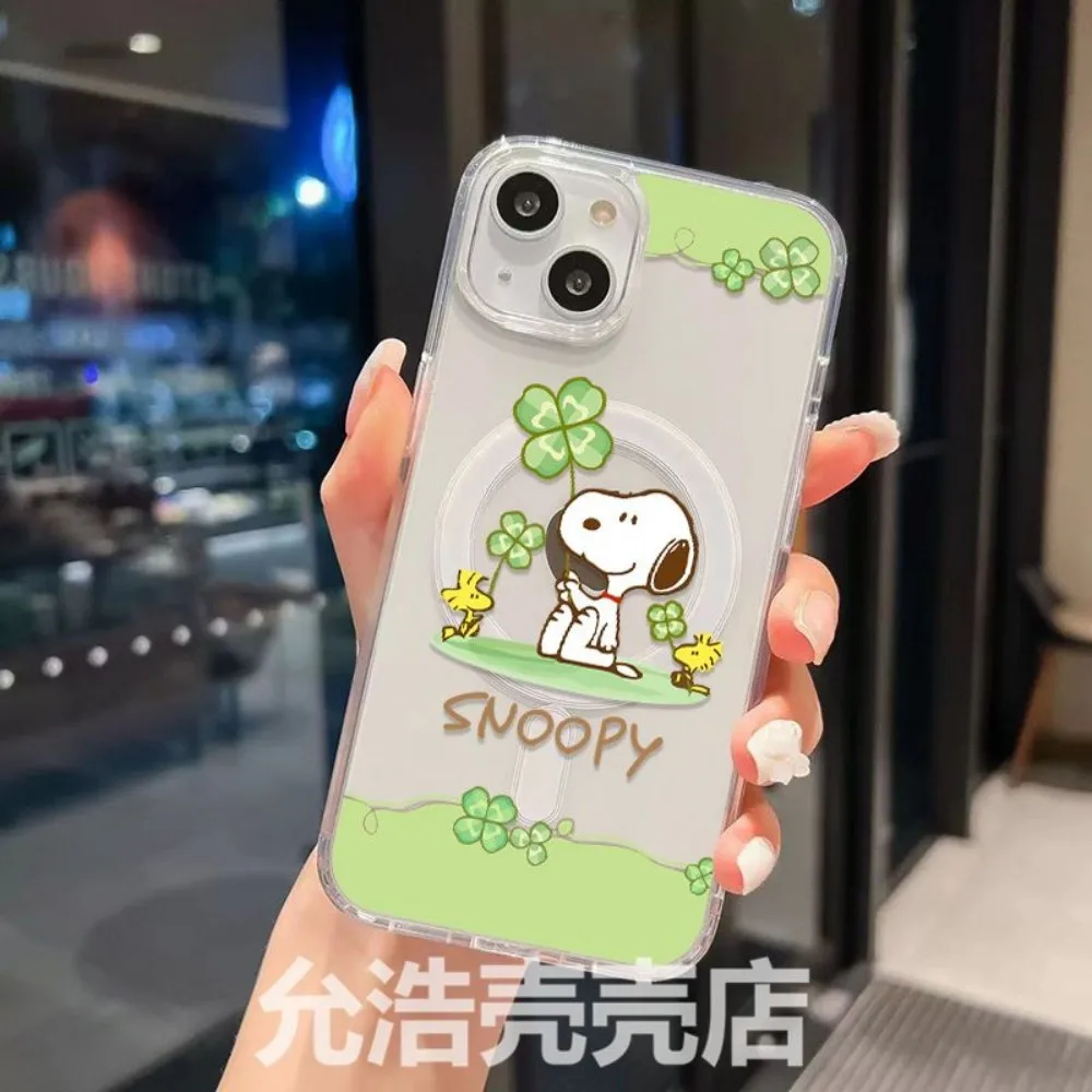 Magnetic Soft TPU Cartoon Dog Phone Case with S-Snoopies Design