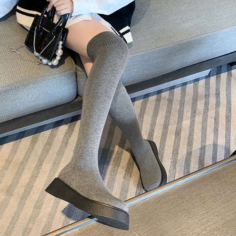 Botas de plataforma sobre o joelho para mulheres, meias de malha esticada, sapatos longos de deslizamento, fundo grosso, senhoras, outono, inverno, 2023