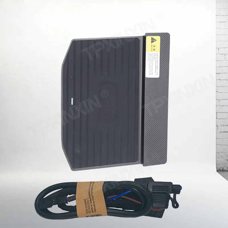 

Wireless Phone Charger For Volkswagen VW Lavida Fast Charging Mobile Holder Interior Auto Accessories