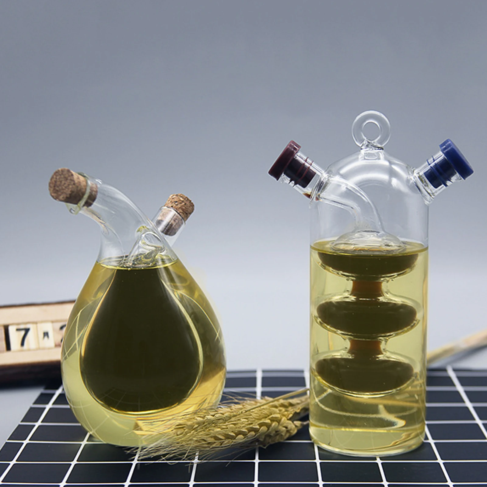 2 in 1 Oil and Vinegar Bottle Condiment Storage for Party Buffet Supplies Glass Bottle Condiment Seasoning Kitchen Storage