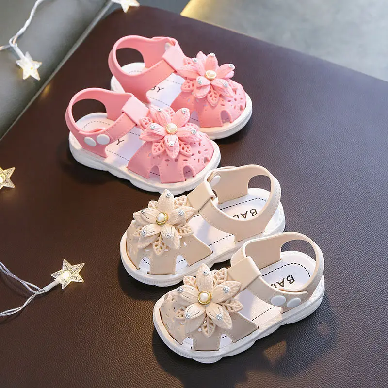 Summer 0-3 Cute Flower Rhinestone Baby Shoes for Girls Non-Slip Soft-Soled Children Toddler Kids Sandals With Covered Toes