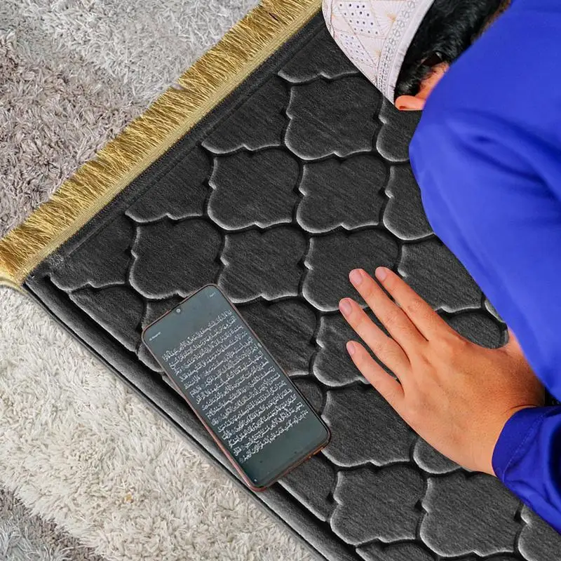 

Flannel Prayer Mat Worship Blanket Worship Kneel Embossing Floor Carpets Non-slip Soft Portable Travel Prayer Rug Ramadan Gift