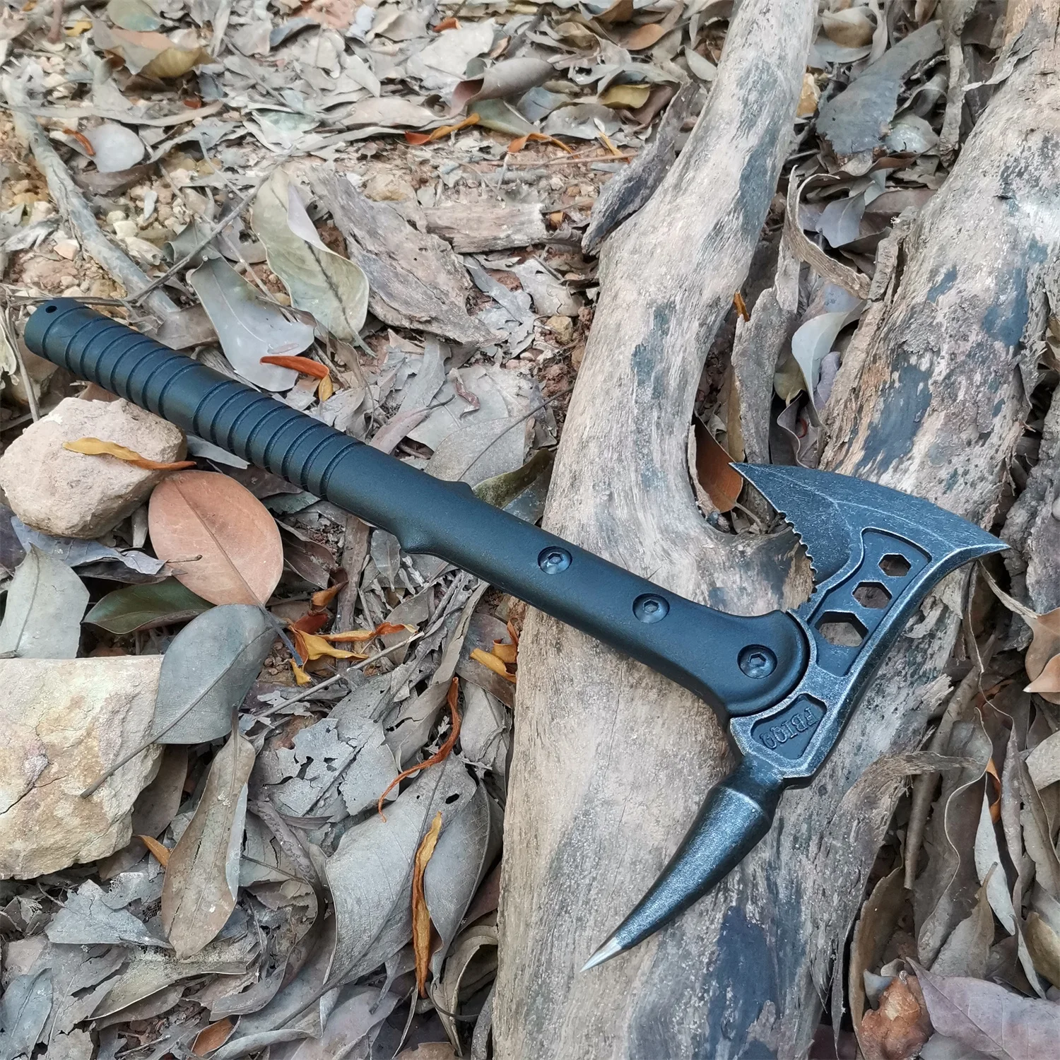 Mini axe tactical axe High Carbon Steel Hammer Wrench Axe Ice Tactical Tomahawk Outdoor Practical Hand Tools with Fiberglass Handle