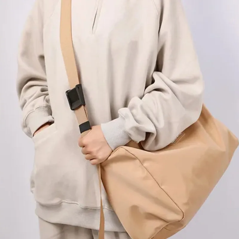 Street Leisure Women's Single Shoulder Bag Simple Large Capacity Multi Color Crossbody Bag High Quality Sports Cycling Bag