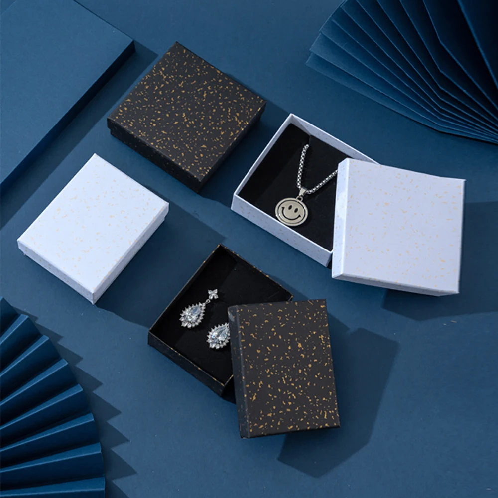 24Pcs Jewelry Organizer Box White Black Kraft Paper Display Gift Boxes Engagement Ring for Earring Necklace Bracelet Accessories