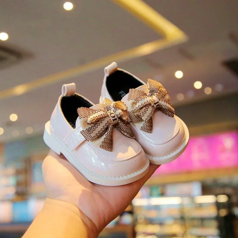 

2023 Baby Girl Princess Shoes Toddler Non-slip Flat Soft-sole Leather Shoes Rubber Crib Lovely Butterfly-knot Infant