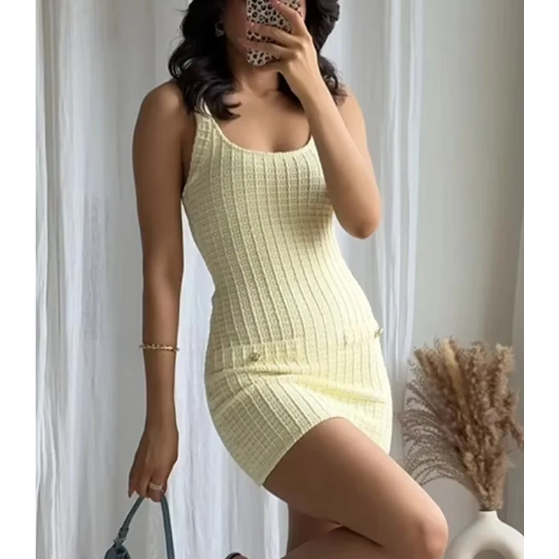 Robe moulante sans manches dos nu femme été 2025 plage – Image 4