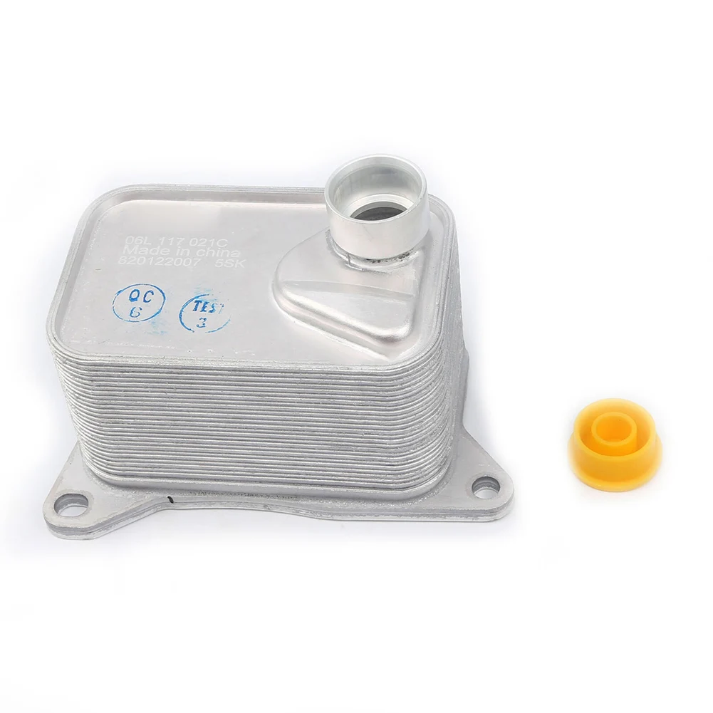 06L117021C 엔진 오일 쿨러 아우디 A4 A5 A6 Q5 Q7 폭스 바겐 비틀 골프 Passat Tiguan 폴로 ...