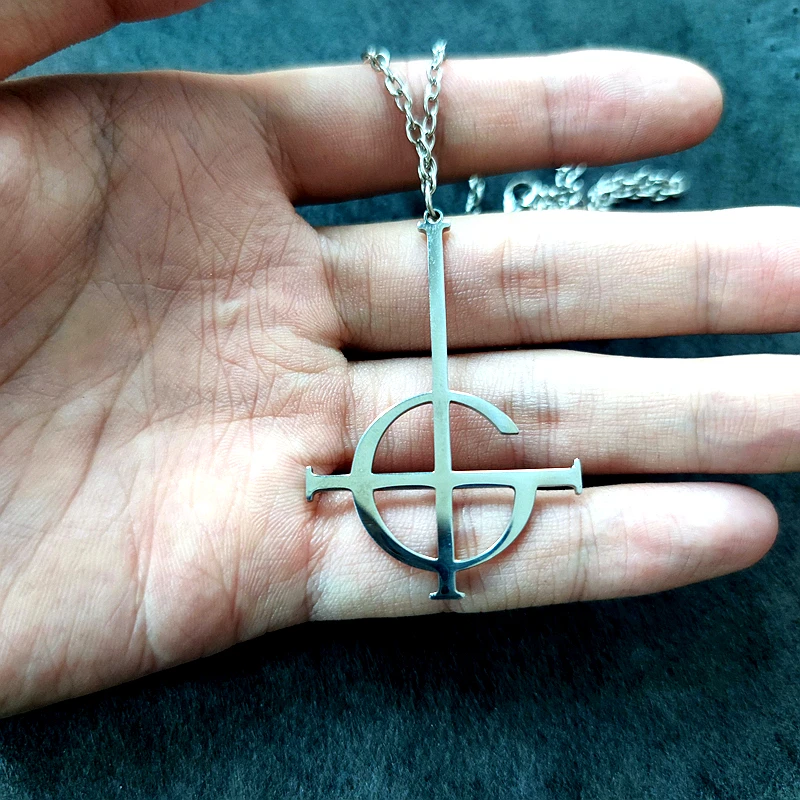 Collana Portachiavi Punk Misteriosa Croce Ghost – Ciondolo Acciaio Inossidabile 316L Per Fan E Cosplay