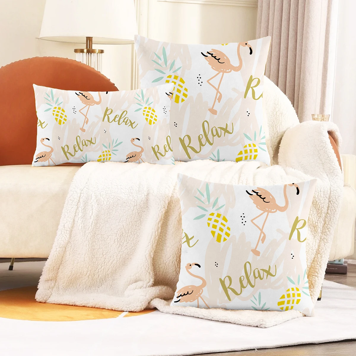 

A super soft short plush migratory bird pineapple hand-painted printed pillowcase with no pillow insert Price