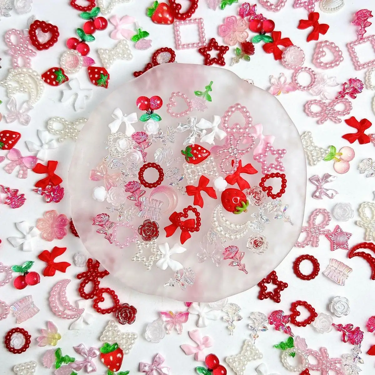 Random Mixed Sweet Red White Series Nail Charms 3D Resin Hollow Out Heart Bow Strawberry Cherry Nail Art Decorations Accessories 5