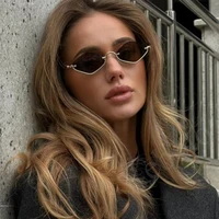 Mode petites lunettes de soleil polygonales femmes marque de luxe en métal demi-monture lunettes de soleil dames Hipster sexy oeil de chat nuances Vintage 4