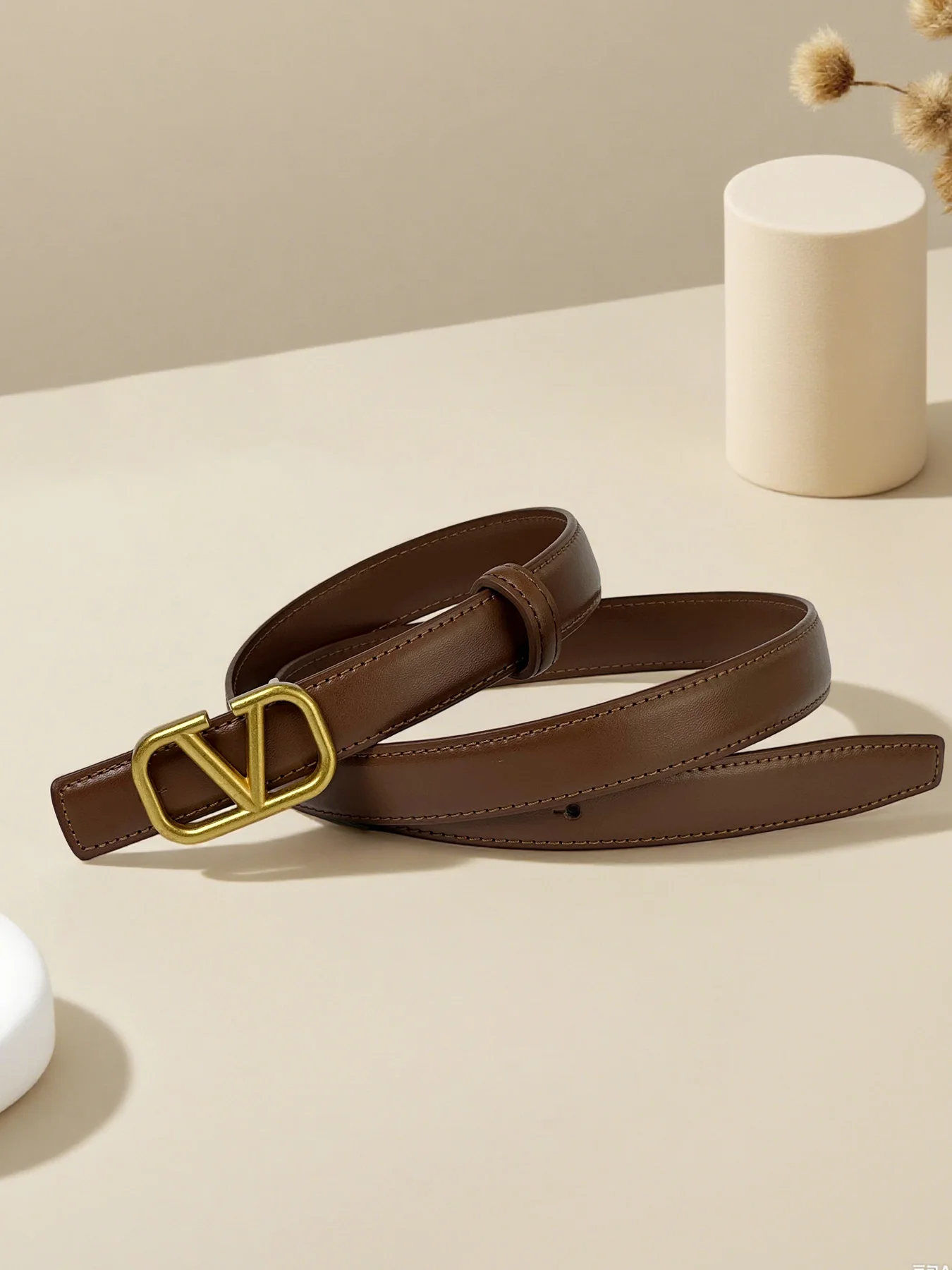 2025 New V Initial Slim Belt - Semi-Enclosed Letter Design PU Waistbelt for Women, Multiple Colors Perfect for Jeans Shorts | Sale Bangladesh 2025 New V Initial Slim Belt - Semi-Enclosed Letter Design PU Waistbelt for Women, Multiple Colors Perfect for Jeans Shorts Sale Bangladesh