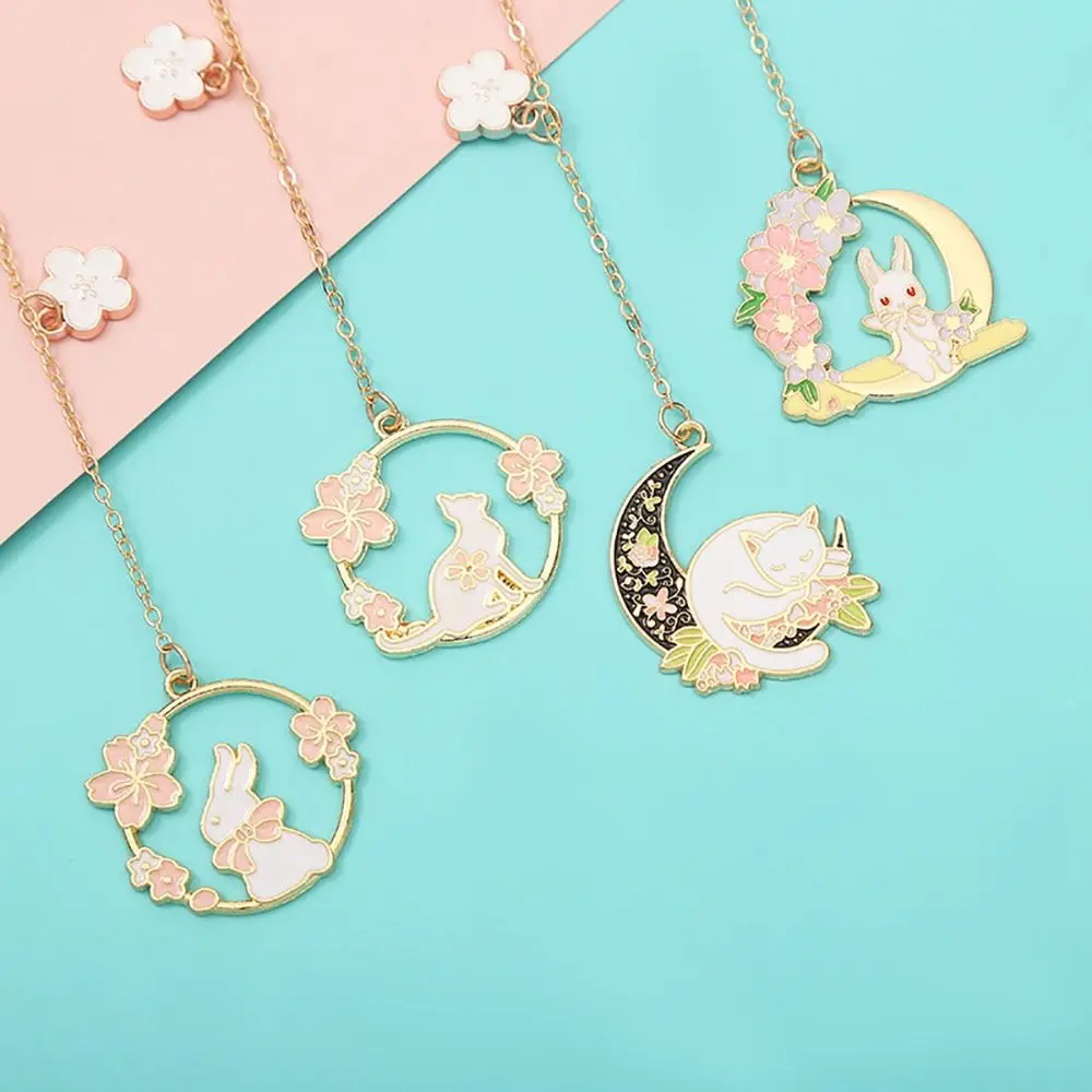 Cute Rabbit Bookmark Metal Hollow Book Page Pagination Exquisite Book Clip Portable Page Marker 1Pcs metal bookmark animal bookmark bookmarks stationery supplies