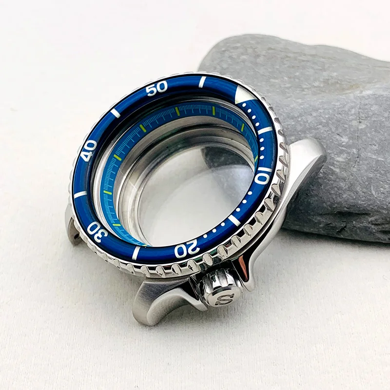 Enhanced Diving Watch Case with Transparent Bottom Cover