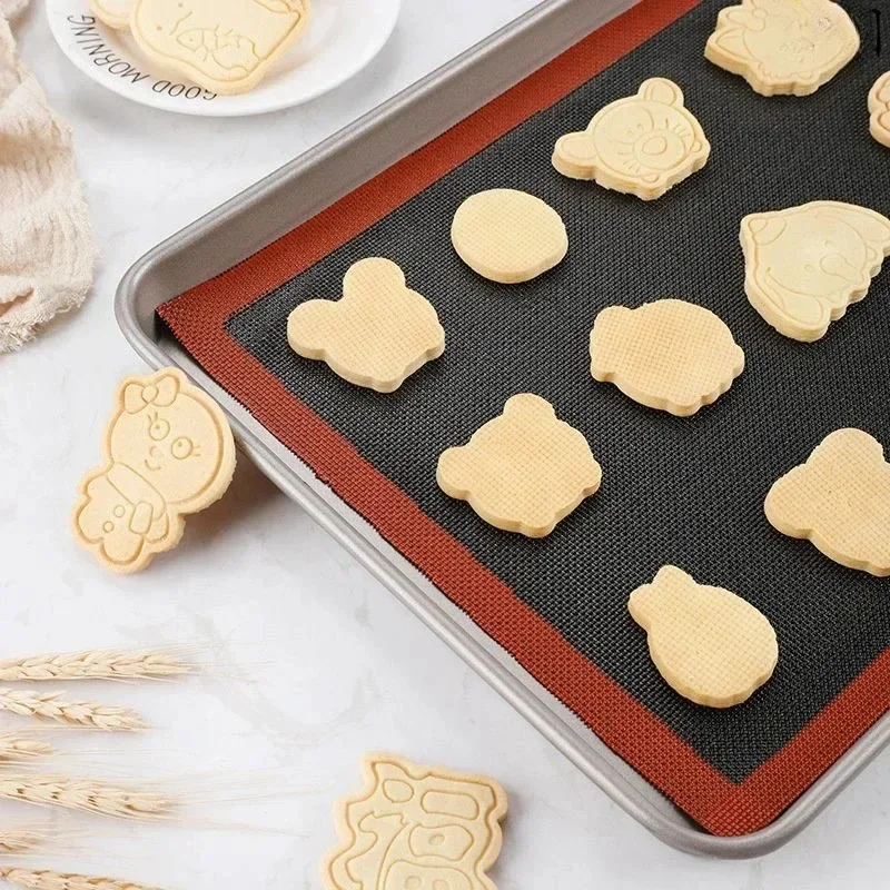 Baking Mat Silicone Breathable Non-Stick High Temperature Resistant Cookie Bread Baking Mat Oven Microwave