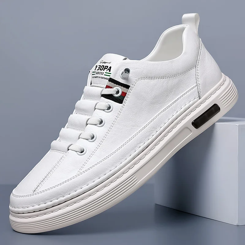 2024 Spring Men's Shoes Fashion Men Casual Shoes Lightweight Slip on Comfortable Flat Shoes Breathable Outdoor Male Sneakers Hot 2