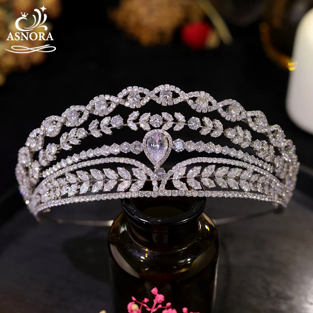 

Luxury Cubic Zirconia Crown Crystal Bridal Tiaras Crowns Queen Princess Retro Headband Wedding Hair Accesorios Women Jewelry