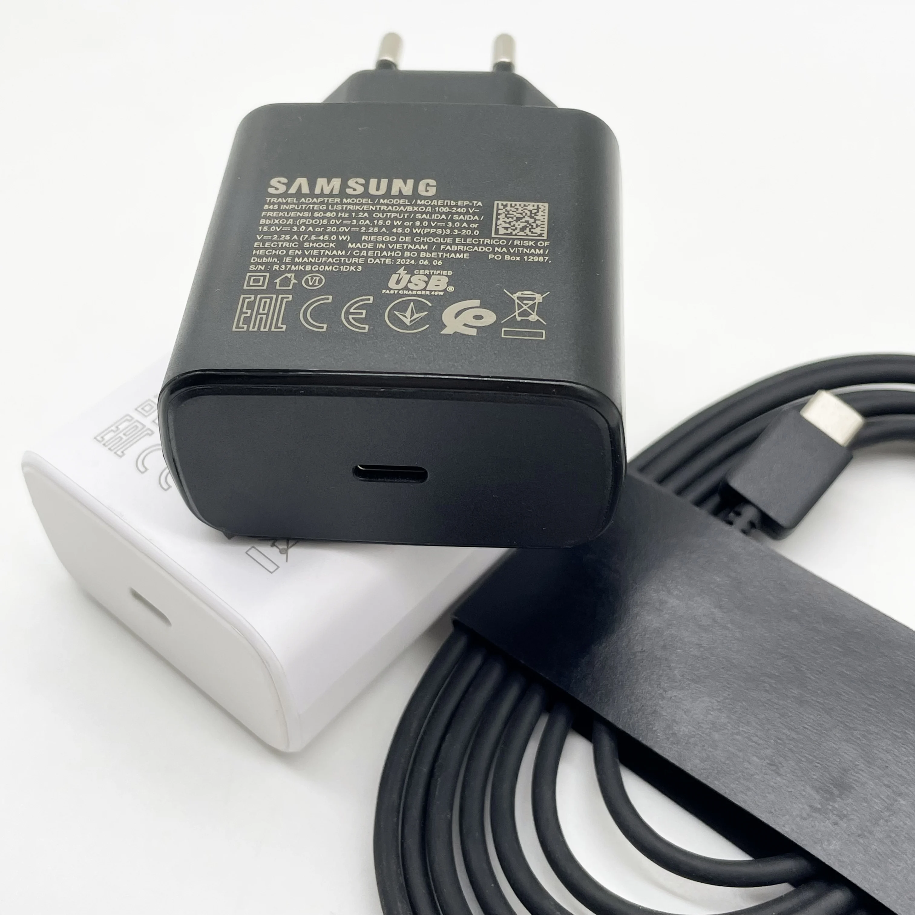 Super Fast 45W USB-C Charger with 1.8M Type C Cable