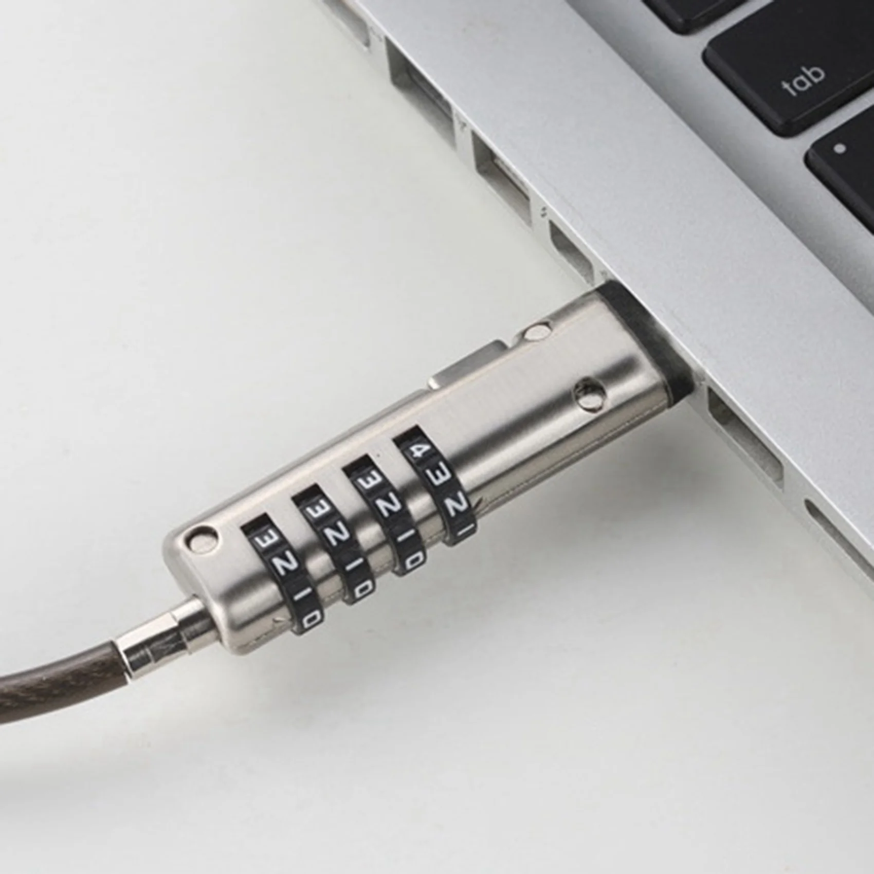 2X 보안 USB 번호 잠금 장치, 노트북, 태블릿, 프로젝터, TV의 도난 방지 기능에 사용됨