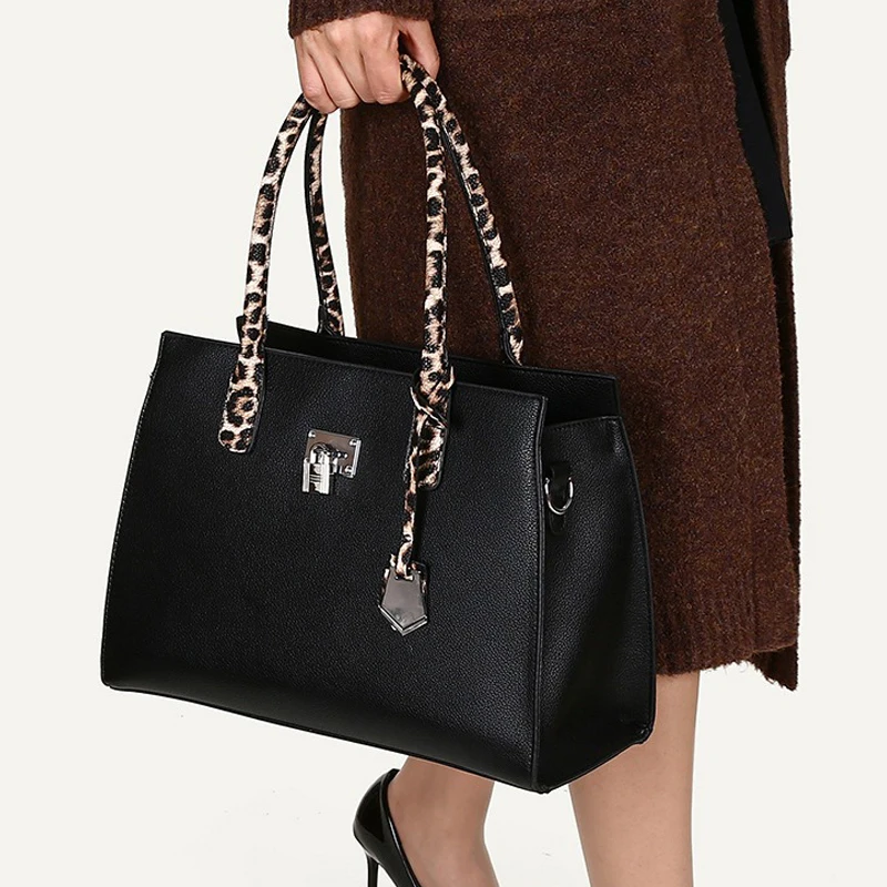 2024 Fashion Celebrity One Shoulder Handbag New Large Capacity Leopard Pattern Women's and Mother's Set Bag