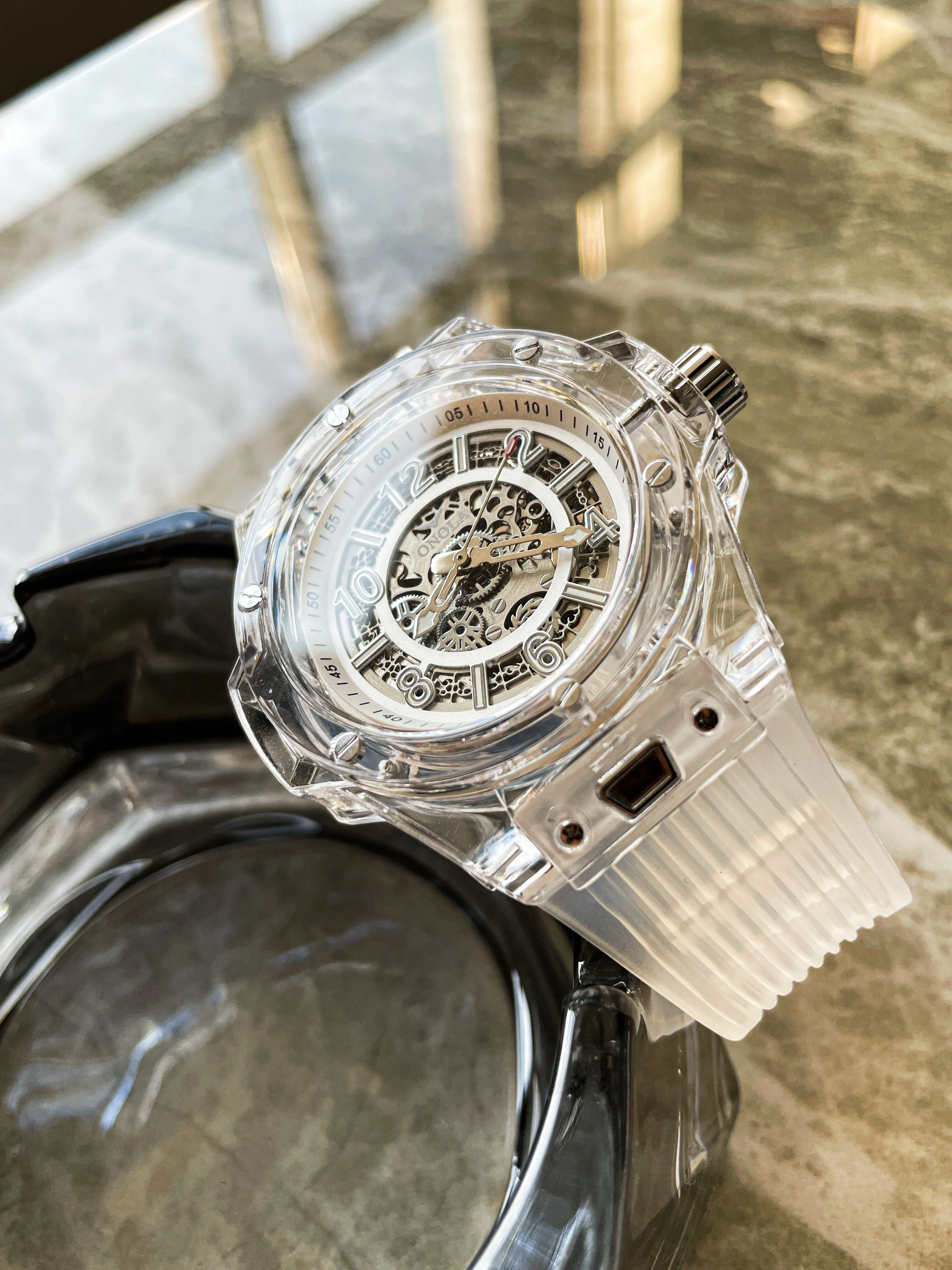 

Redefine Timekeeping with our High-End Expensive Mechanical Watch for Discerning Men