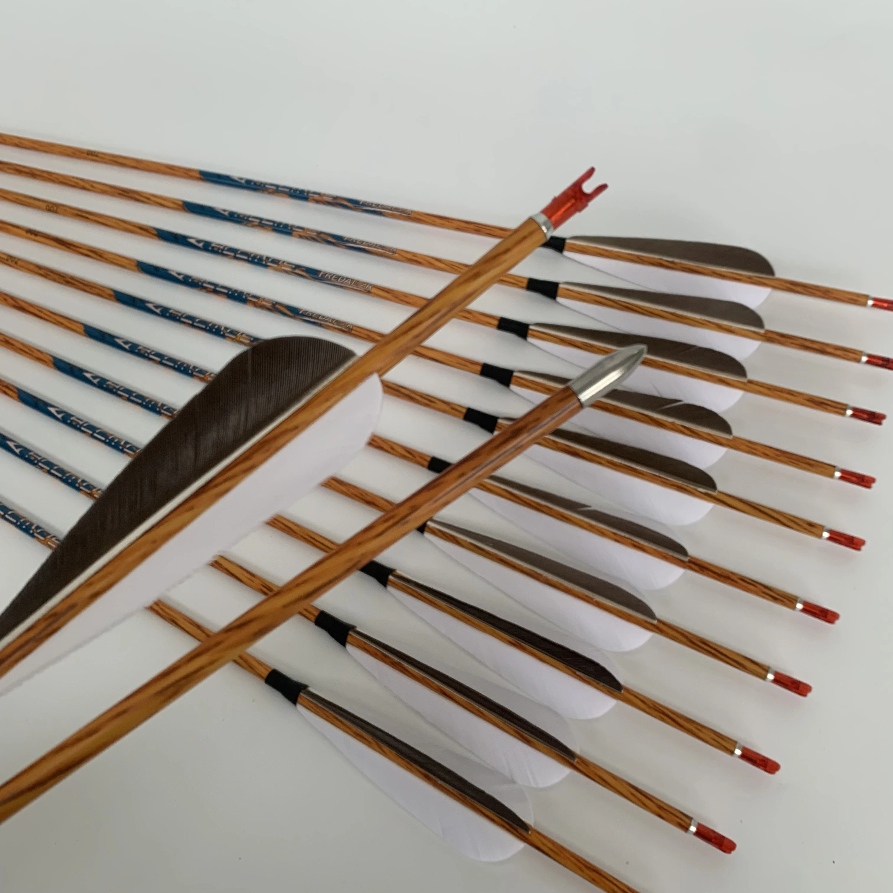 

6/12pcs ID 4.2MM 31" Sp600 700 800 Wood Skin Carbon Arrow White/Yellow-Brown Turkey Feather Recurve Traditional Bow Shooting