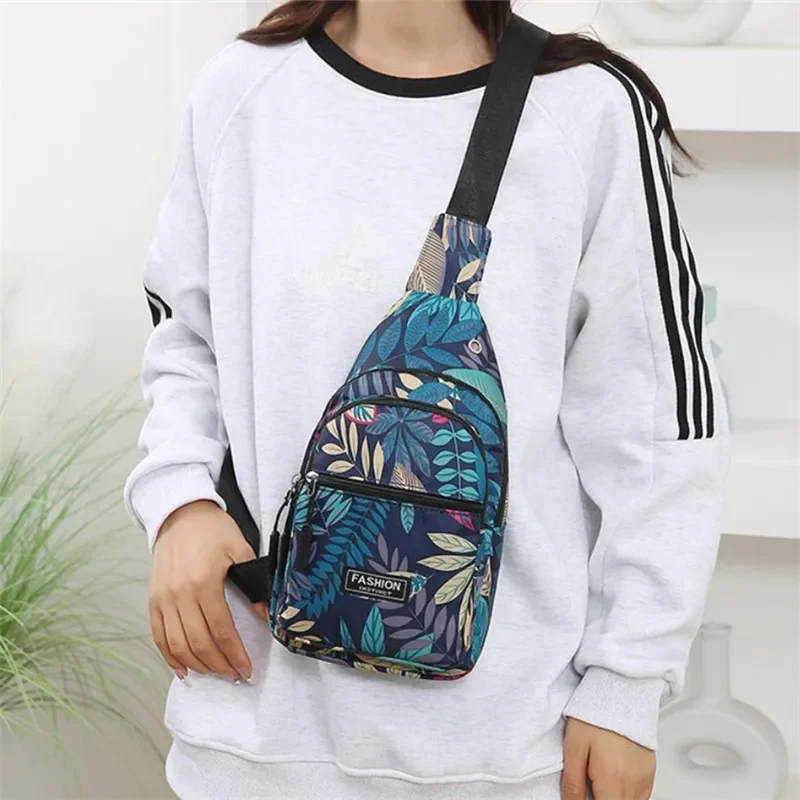 Colorful Leaf Printed Sling Crossbody Bag, Multilayer Women Chest Bag, Stylish Nylon Shoulder Bag with Adjustable Shoulder Strap